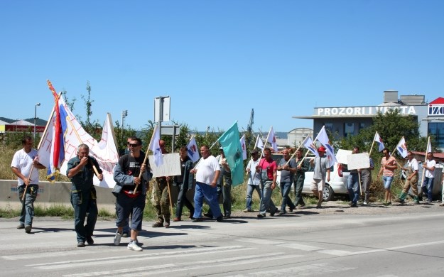Prosvjed u Splitu: Radnici Konstruktor Inženjeringa nisu primili 16 plaća