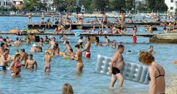 Na Makarskom primorju najveća smjena turista: Više od 45 tisuća turista nastavlja odmor