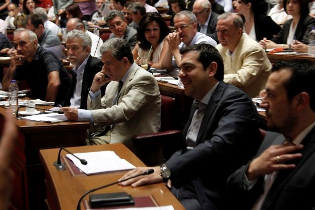 Grčki parlament prihvatio "teške mjere": Povećaju se porezi i reže se potrošnja