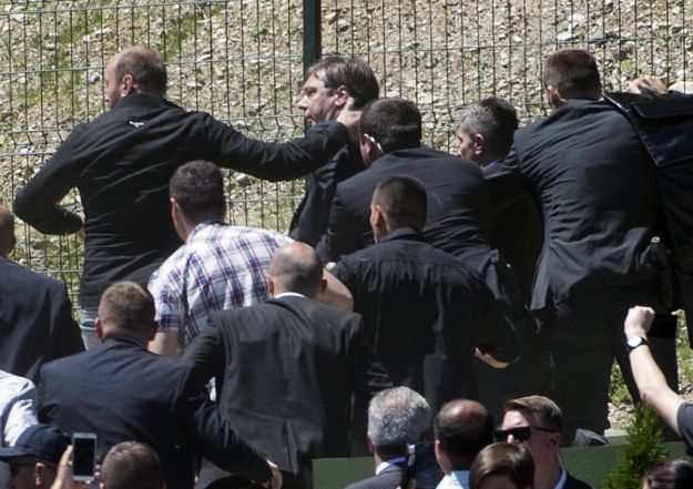 Vučić se poklonio žrtvama genocida u Srebrenici