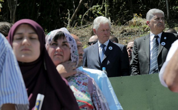 Clinton: Mislim da je ljudima ipak bilo drago što je Vučić došao u Srebrenicu