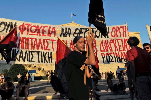 Grci prosvjeduju protiv Sirize, mogla bi pasti Vlada: Otkrivamo što je Cipras sve obećao Europi