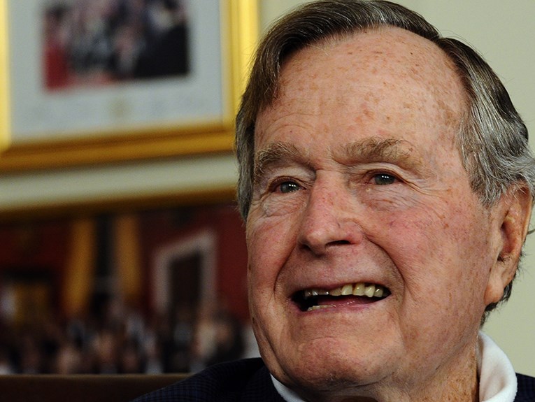 Bivši američki predsjednik, George Bush stariji, hospitaliziran zbog infekcije