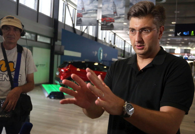 Plenković ljut jer nitko ne dolazi na proslavu Oluje: Vlada je previše popustljiva prema Srbiji