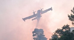 Požar kod Drniša gasi sedam aviona, vatra zaprijetila i vojnom skladištu