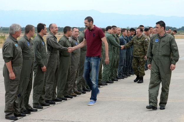 Kotromanović pilotima kanadera: Samo izdržite do kiša, odužit ćemo vam se