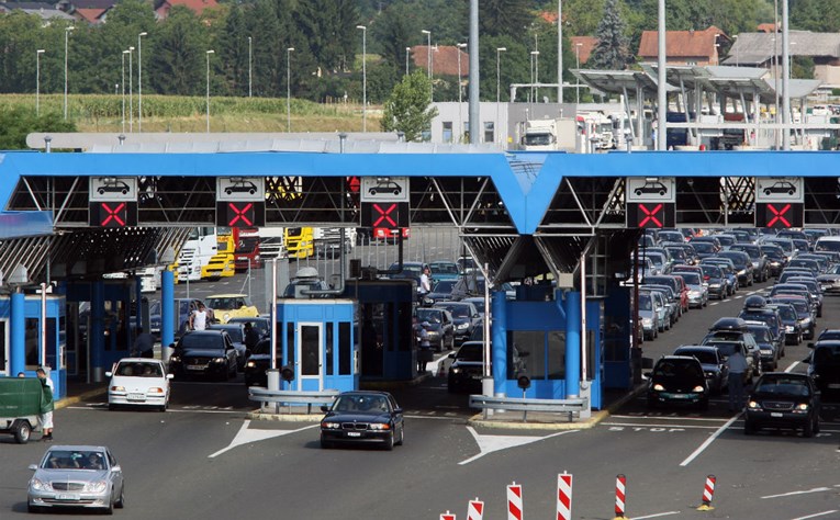 Slovenci objavili kako će kontrolirati granice tijekom turističke sezone