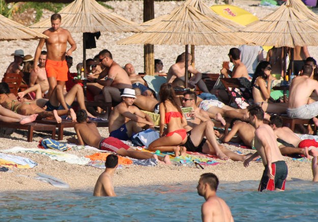 Portal poručio Česima: "Ne trebate se više sramiti što ljetujete u Hrvatskoj"