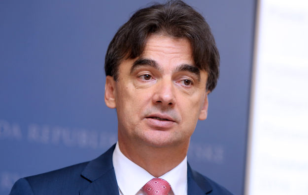 Vlada: Svi moramo snositi teret krize, plaće u agencijama bit će kao u ostatku javnog sektora
