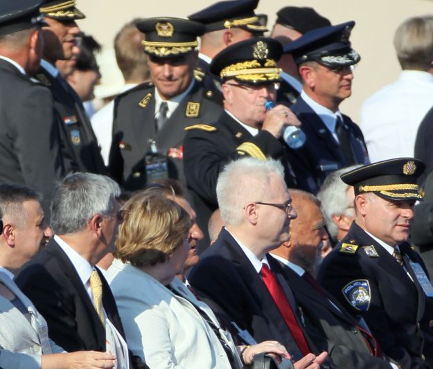 Bivšem predsjedniku istekao zakonski rok na zaštitu, a  Josipovićevci vide urotu zločestog Milanovića