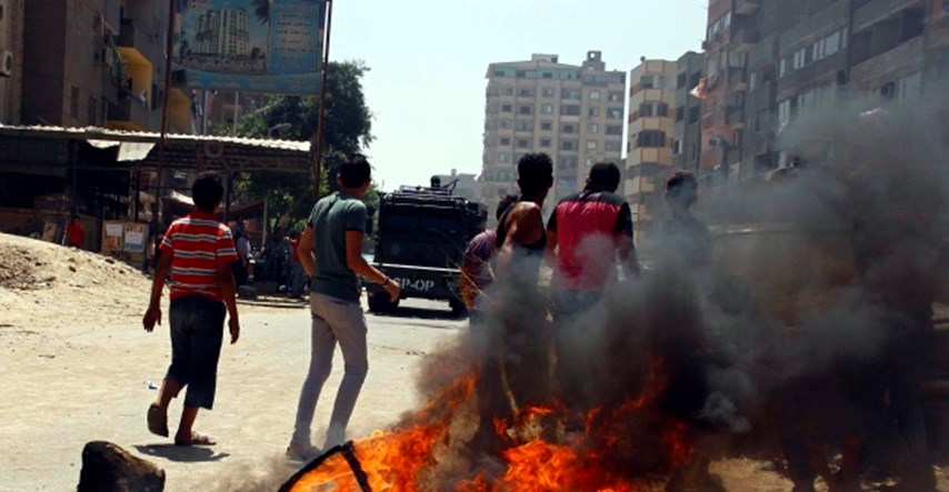 Masovno suđenje u Egiptu: 230 osoba dobilo doživotni zatvor zbog sudjelovanja u ustanku 2011. godine