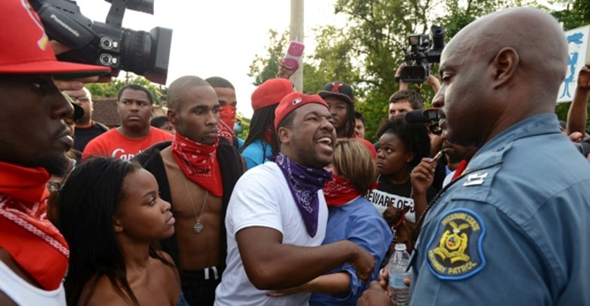 Neredi na obilježavanju obljetnice ubojstva nenaoružanog crnog tinejdžera u Fergusonu