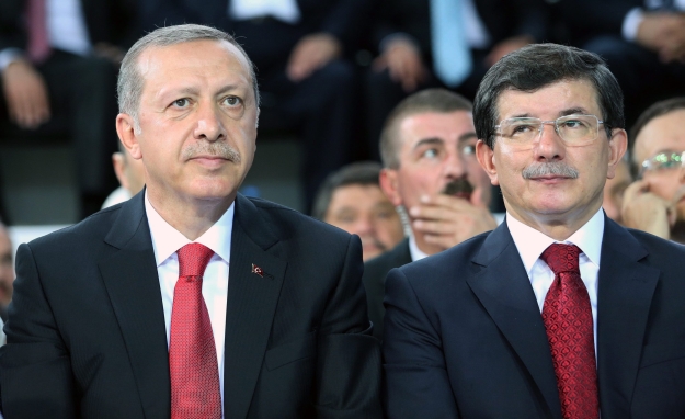 Turski premijer Davutoglu: Bombaši iz Ankare su povezani s ISIS-om i PKK-om