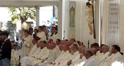 Hrvatski biskupi komentirali sve o izbjeglicama osim naputka Pape o udomljavanju po župama