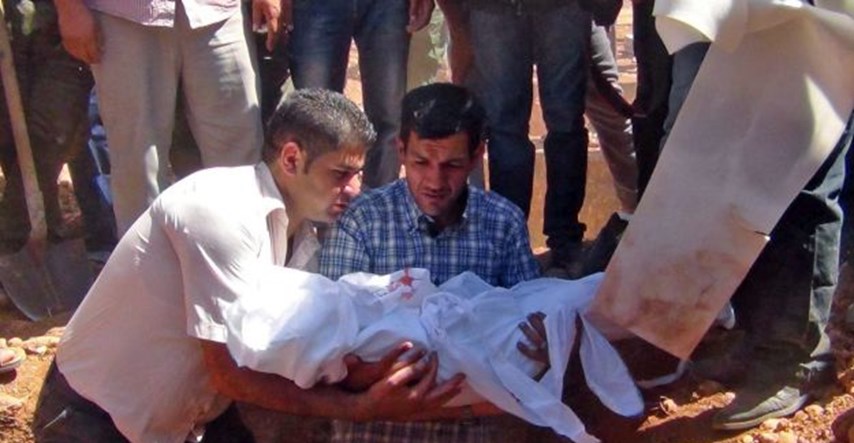 U Kobaneu pokopani Aylan i Galip, otac saznao da su mu džihadisti ubili još 11 članova obitelji