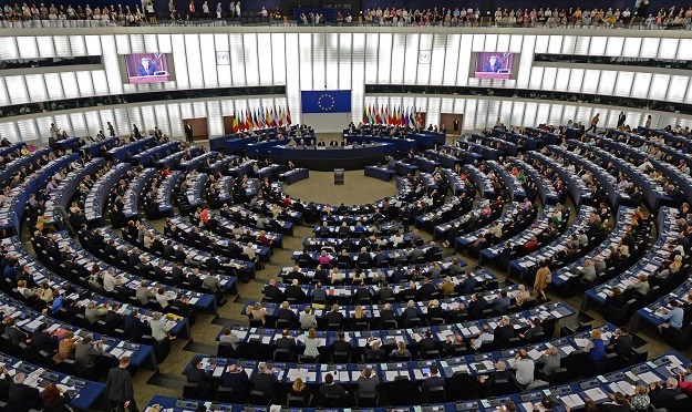 Europski parlament povlači brzinske poteze - žele smijeniti zastupnike iz UK sa čelnih mjesta