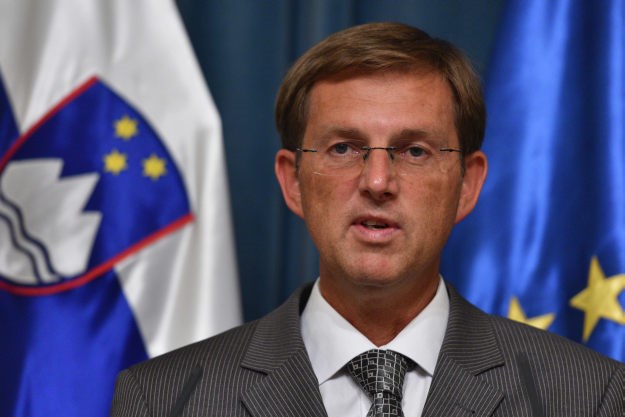 Slovenski premijer Cerar poručio izbjeglicama da prestanu s prosvjedima u Ljubljani