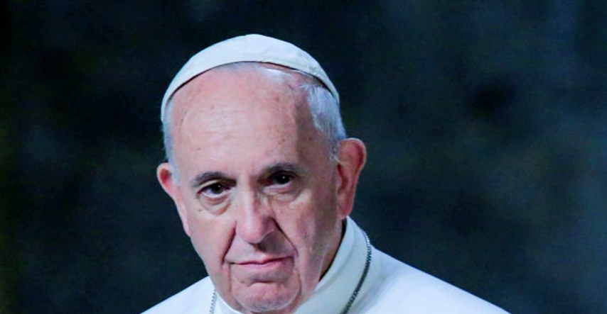 Bijesni nadbiskup Papi želi smrt: Neka Bogorodica učini isto čudo koje je učinila s onim drugim