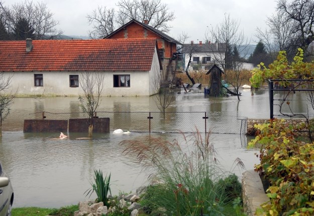 Hrvatskoj opet prijete poplave: Temperature rastu, snijeg se brzo topi, a kiša će neumorno padati