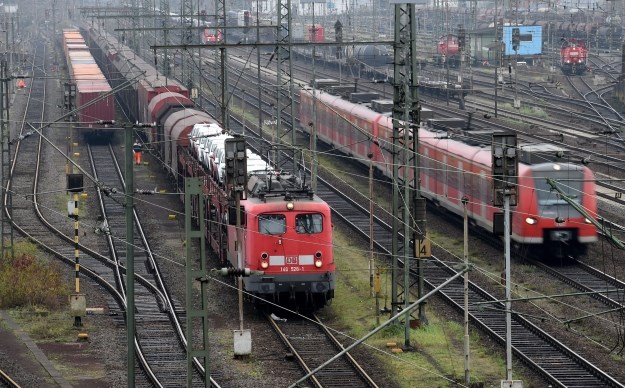 Njemački strojovođe prekinuli najduži štrajk u povijesti Deutsche Bahna: Dobili povišicu od 4,7 posto