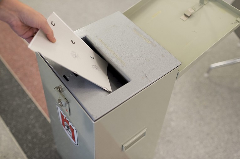 Švicarska na referendumu odlučuje o lakšem dobivanju državljanstva