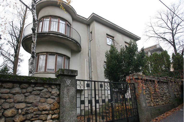Država prodaje bivšu Mesićevu rezidenciju, početna cijena 6,2 milijuna kuna