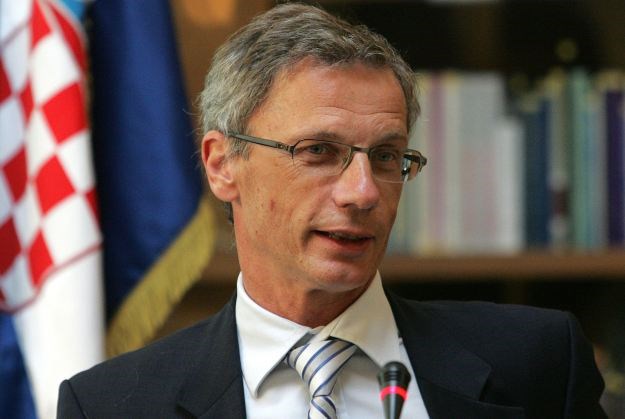 Udruga Franak prijavila guvernera Vujčića Povjerenstvu za odlučivanje o sukobu interesa