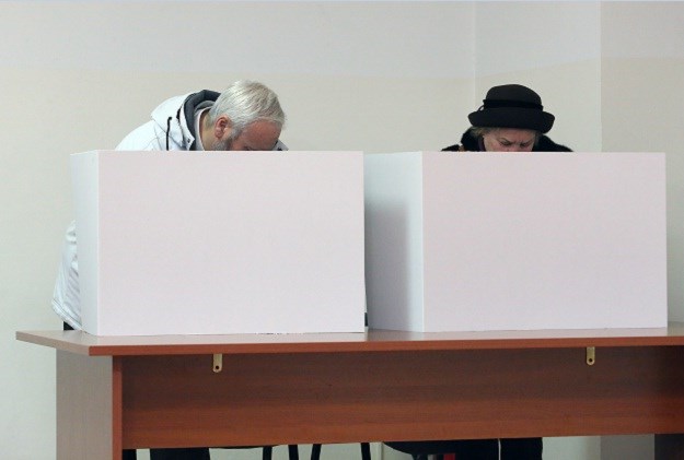 Manjinski izbori: U sedam sati otvorilo se oko 800 birališta