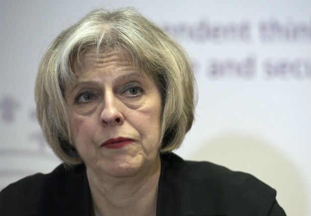 Theresa May odbacuje mogućnost uvođenja "sustava bodovanja" imigranata
