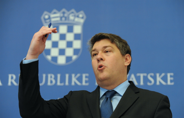 Lalovac opet protiv banaka: One su odgovorne!