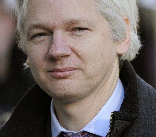 Wikileaks tvrdi da su Julianu Assangeu ukinuli internet