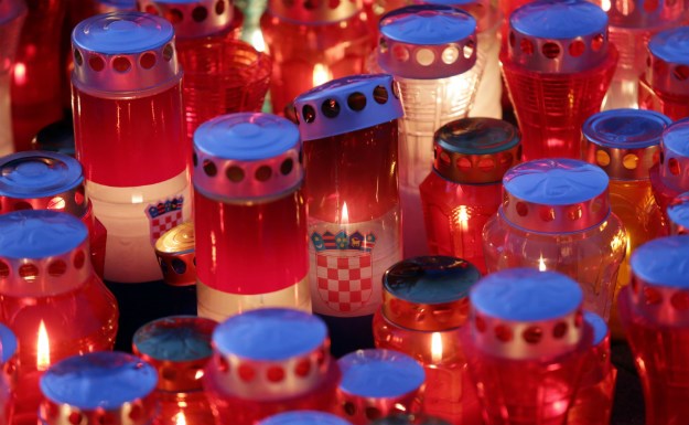 Okupljeni iz Grabovice pozvali na procesuiranje ubojstva 33 Hrvata: "Progone nas duhovi prošlosti"