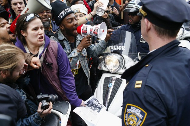Prosvjedi u New Yorku: "Dosta je bilo uobičajene prakse policajaca koji ubijaju"