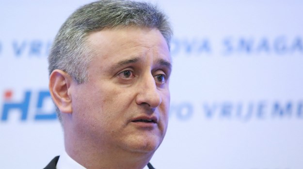 Karamarko: Neka se Milanović preseli u Kockicu, a Kolinda useli u Banske dvore