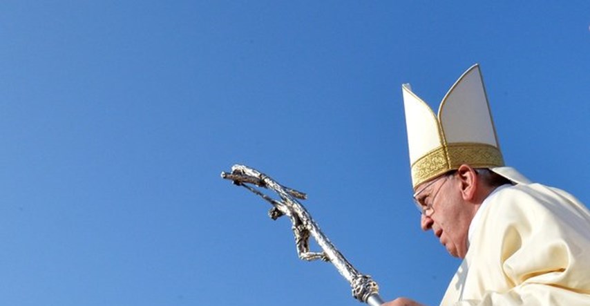 Papa pozvao na predizborne kampanje bez donacija