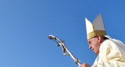 Papa pozvao na predizborne kampanje bez donacija