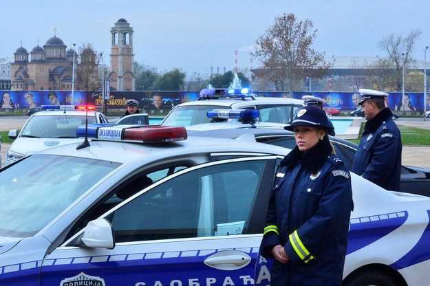 Na Zvezdinom stadionu pronađena zahrđala ručna bomba