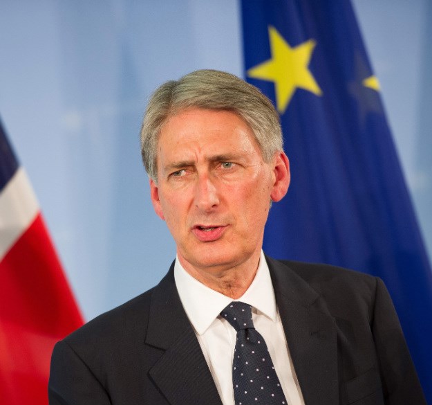 Hammond: Postoji samo jedan čovjek koji telefonskim pozivom može zaustaviti krvoproliće u Siriji