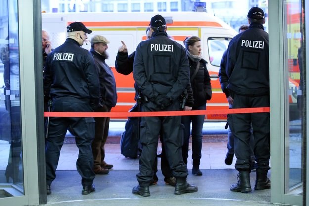 Njemačka u Mađarsku šalje policajce kako bi suzbila egzodus Kosovara