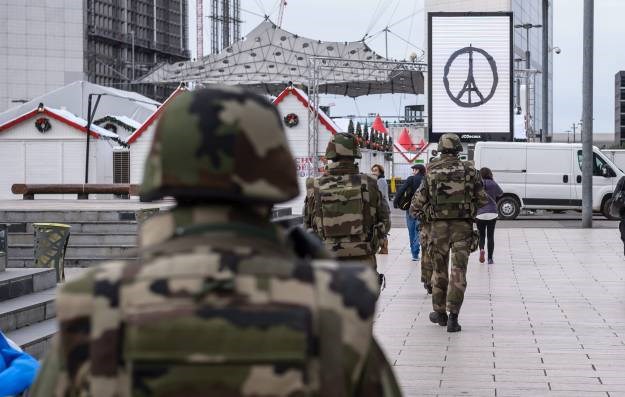 Analitičari: Pokolj u Parizu dokazuje evoluciju IS-a od lokalnih operacija prema Zapadu