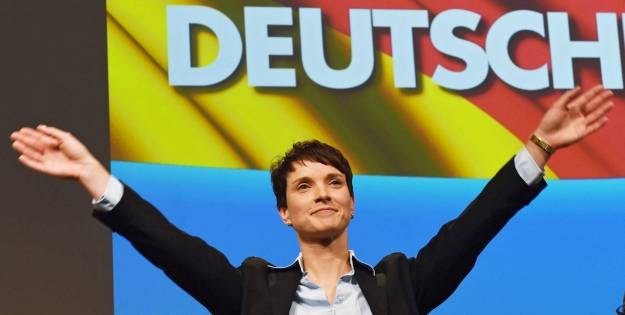 Čelnica Alternative za Njemačku: Merkel, dajte ostavku, vi to možete