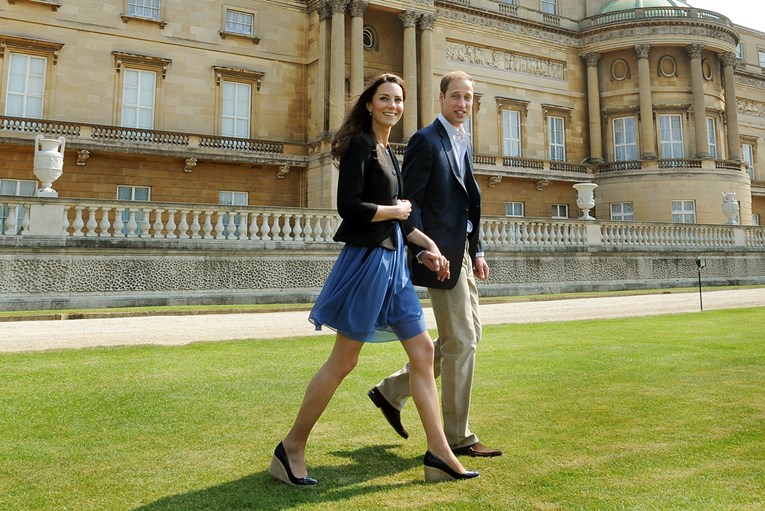 Jednostavan trik zbog kojeg noge Kate Middleton uvijek izgledaju savršeno