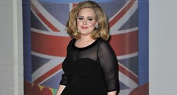 Adele se zahvalila dizajneru koji je prvi odjenuo njenu "veliku stražnjicu"