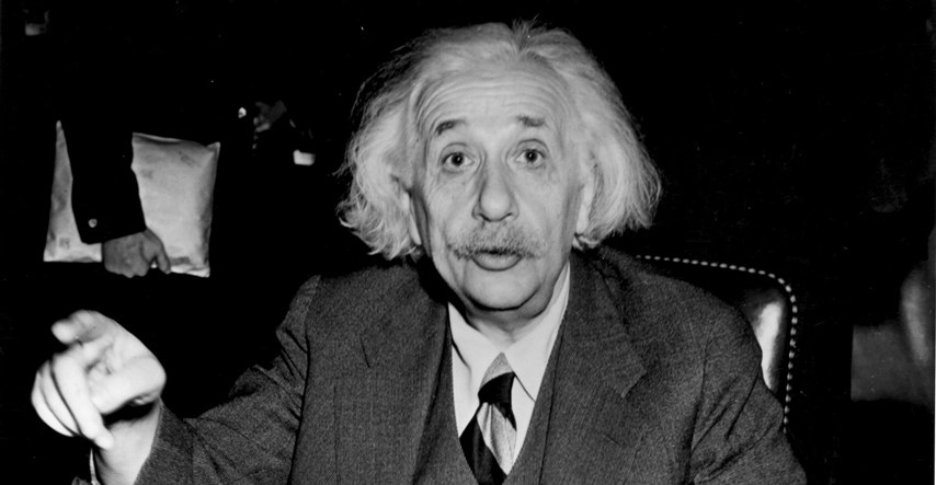 Otkrivena Einsteinova bilješka o teoriji sreće, evo što je po njemu tajna sretnog života