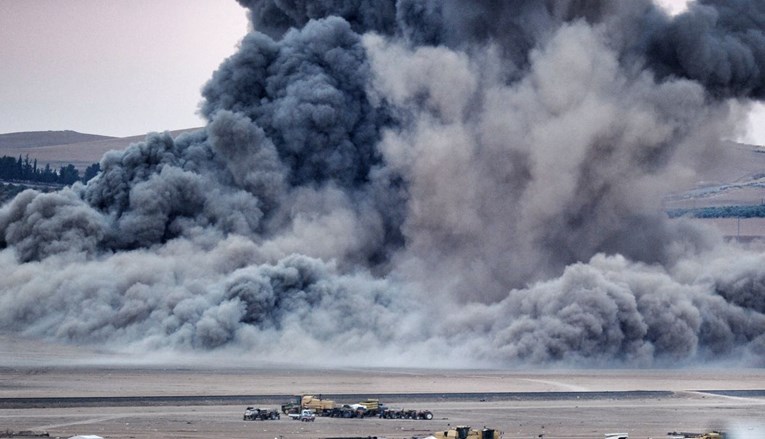 U zračnim udarima u Iraku i Siriji u tri godine ubijeno najmanje 800 civila