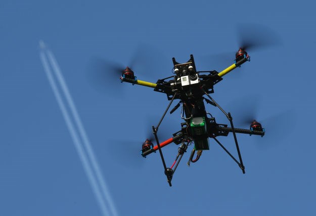 Dronovi sve više ugrožavaju avione u zraku, pitanje je dana kad će doći do tragedije