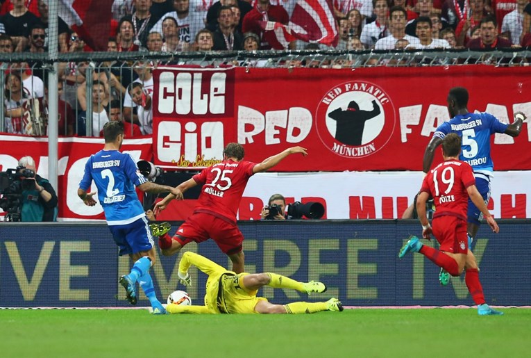Bayern dovodi vratara kojem je zabijao devet golova, osam (dva puta), pet (tri puta)...