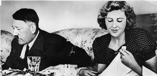 FOTO Internetom kruže gole fotografije Hitlerove Eve Braun