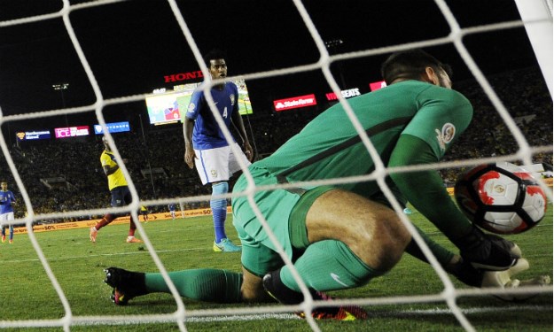 VIDEO Ekvadoru poništen regularan gol, Brazil izvukao bod na startu Cope