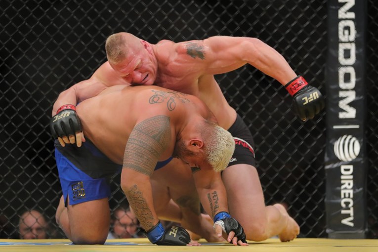 UFC skinuo legendu i u borbu gurnuo bivšeg prvaka, razlog je bizaran